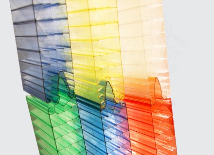 Замковая фасадная поликарбонатная панель LEXAN (Австрия) толщиной 40 мм, бесцветный