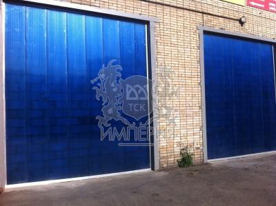 Готовые объекты - Ворота на фасаде здания