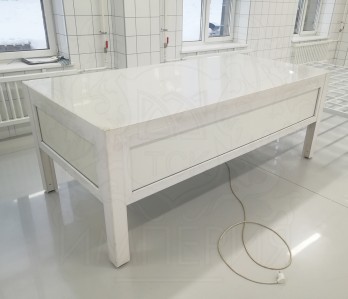 Готовые объекты - Стол из поликарбоната