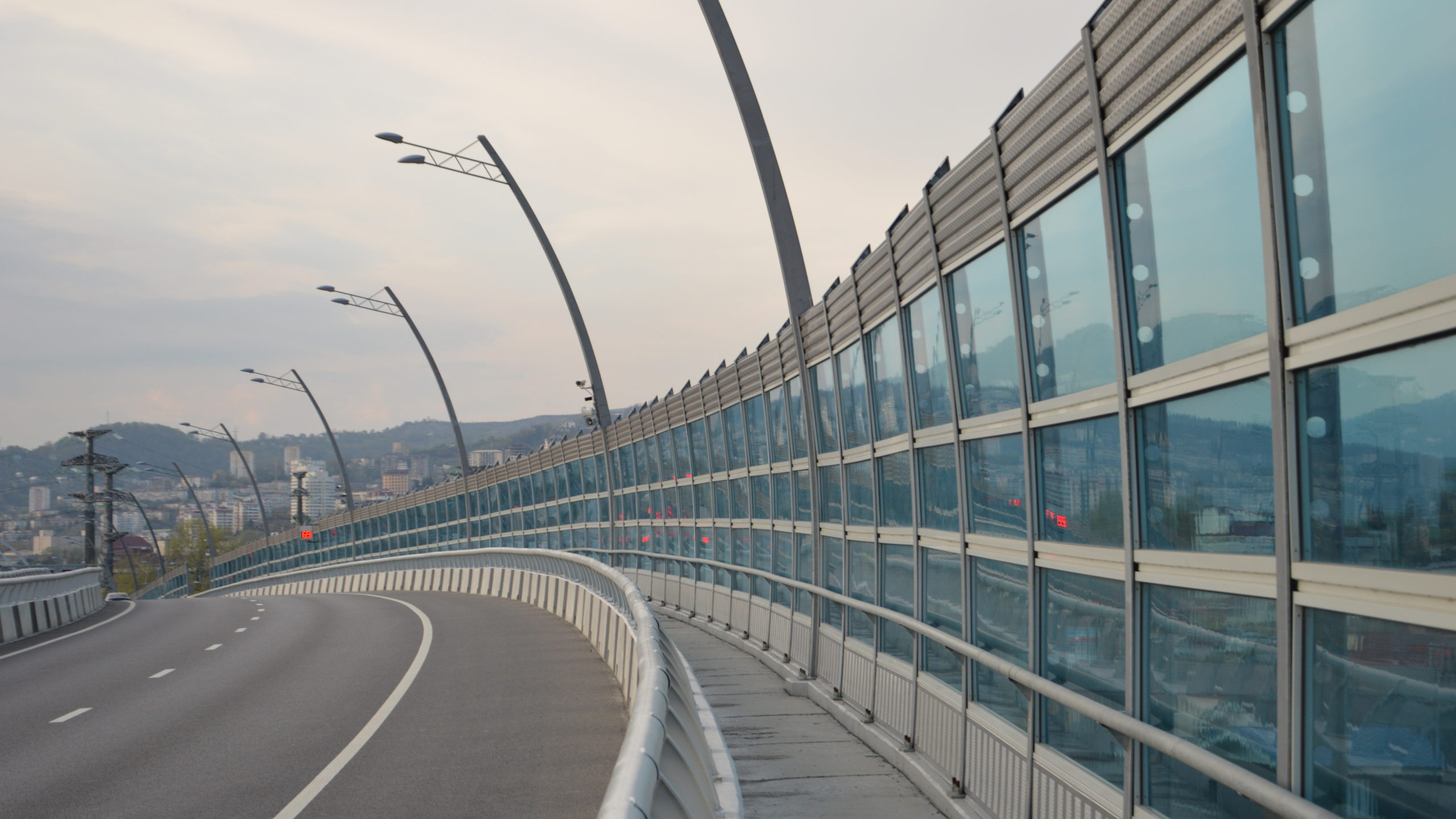 Шумозащитный экран из поликарбоната